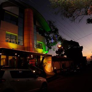 Shanti'S Hotel Surbhi